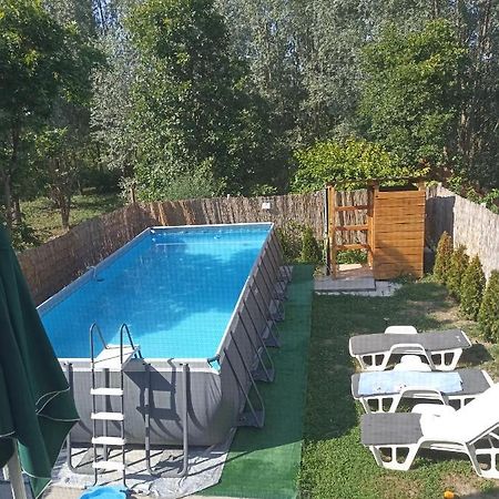 Vikendica Apartments Dunav Ms Celarevo Eksteriør bilde